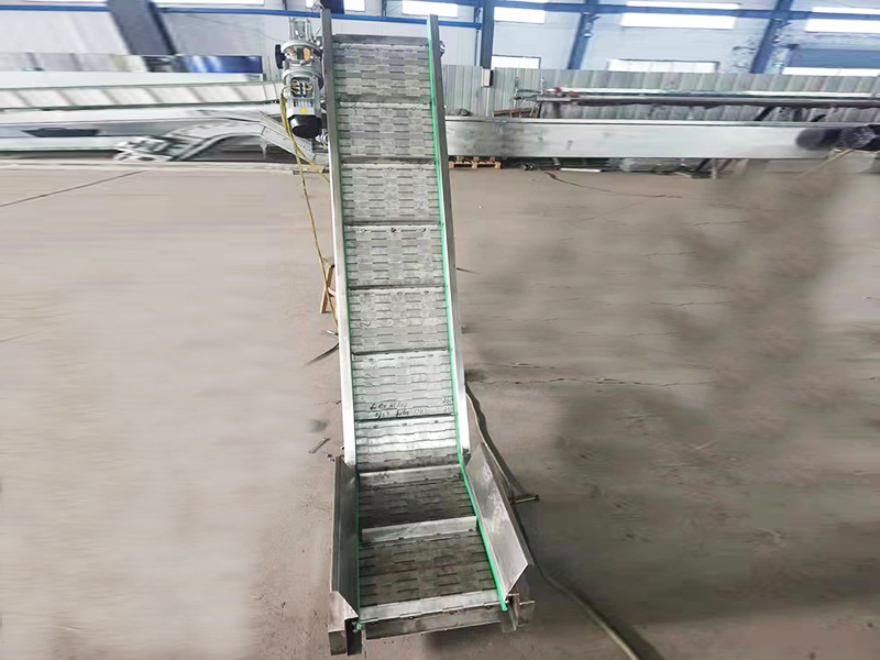 <b>鏈板輸送機現(xiàn)場調(diào)試機器</b>